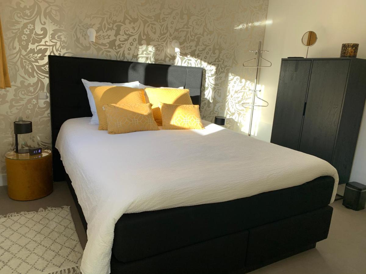 Bed And Breakfast 013 ติลเบิร์ก ภายนอก รูปภาพ